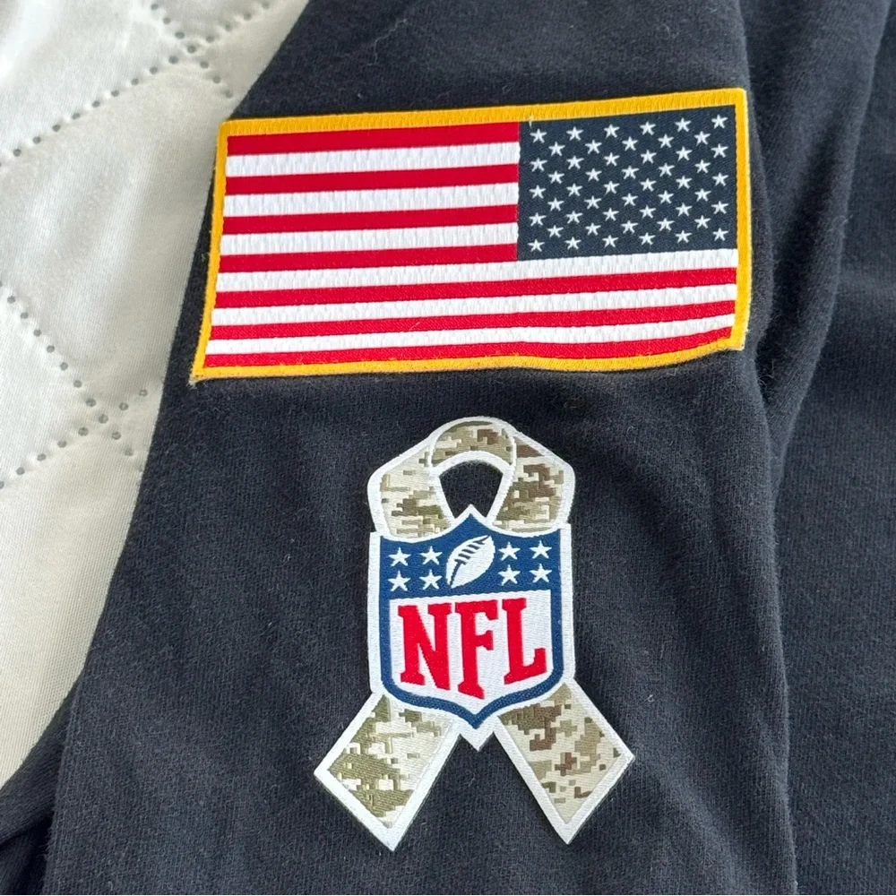 Nike NFL Las Vegas Raiders Salute to Service Dri-FIT Long Sleeve Shirt Medium